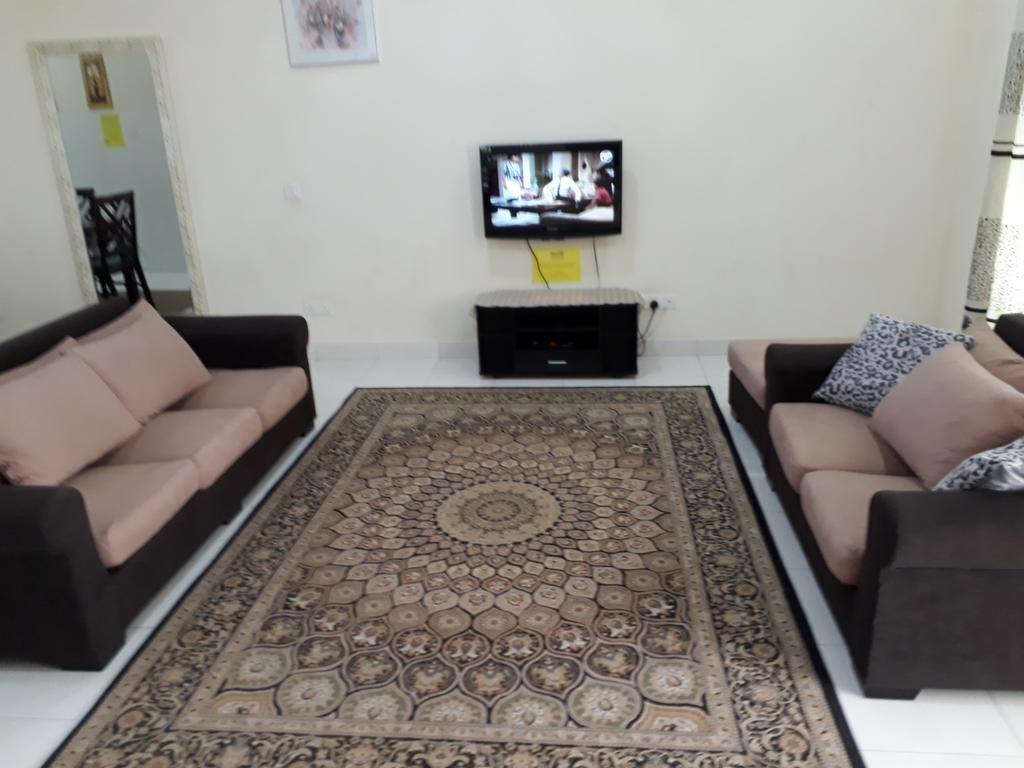 Kenanga Homestay Nilai Exteriér fotografie